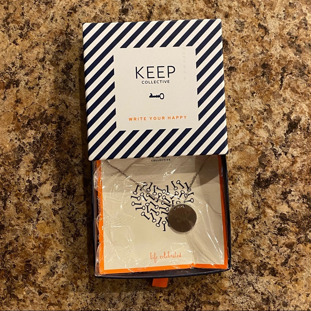 Stella & Dot Keep Collective necklace